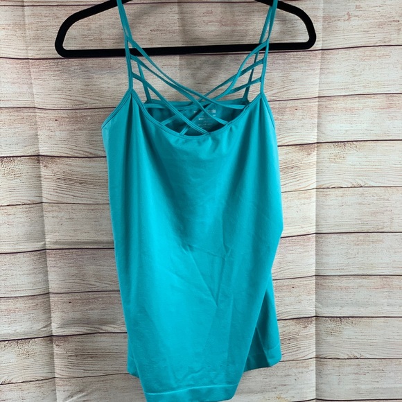 Trio of Zenana Outfitters Stretchy Tank Tops - Picture 2 of 11